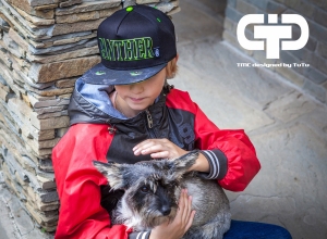 Czapka snapback czarna z oczami